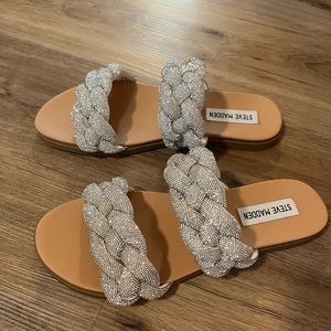 Brand new Steve Madden Sandals (7)